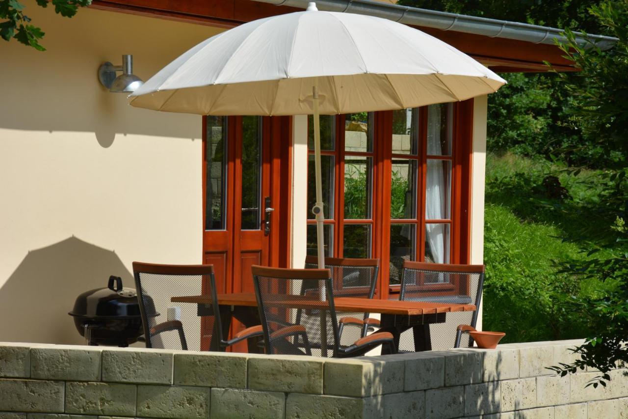 Bungalows Am Waldessaum Bei Hohenzieritz Экстерьер фото